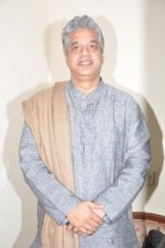 at Ustad Sultan Khan tribute in Ravindra Natya Mandir on 19th Dec 2012 (22).JPG